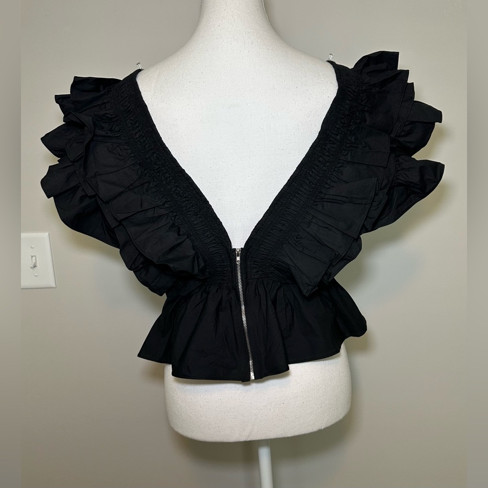 Nasty Gal ruffle pointed dramatic shoulder puff black peplum deep v-neck fashion - Picture 4 of 11